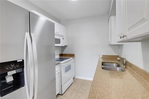 apt-p4-4635 Bayshore Dr, NAPLES, FL, 34112-6575 | Card Image