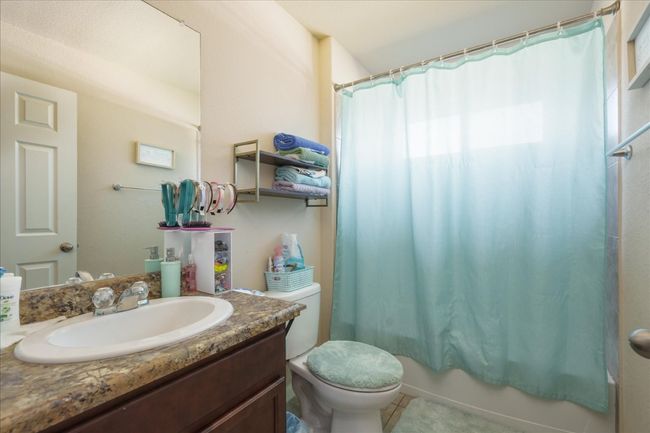 138 Talon Dr, House other with 3 bedrooms, 2 bathrooms and 4 parking in Luling TX | Image 17