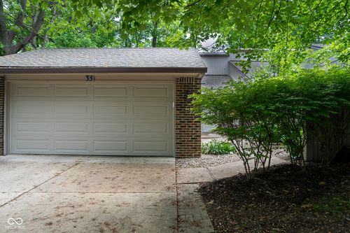 35 Osage Ct, Columbus, IN, 47201-8895 | Card Image