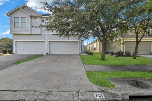 751 San Jacinto Cir, Baytown, TX, 77521-4152 | Card Image