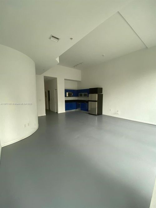 apt-321-253 Ne 2nd St, Miami, FL, 33132-2288 | Card Image