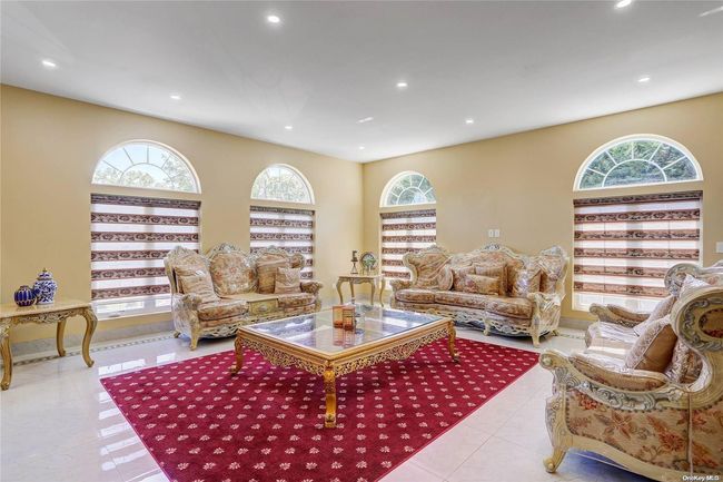 27 Ormond St, House other with 7 bedrooms, 8 bathrooms and null parking in Dix Hills NY | Image 4