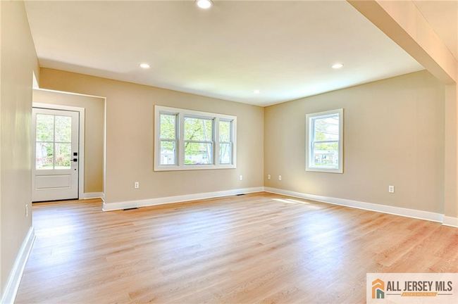 32 Campbell Ave, House other with 5 bedrooms, 3 bathrooms and null parking in Edison NJ | Image 53
