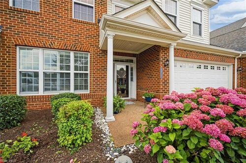 1517 Eagle Glen Drive, Chesapeake, VA, 23322 | Card Image