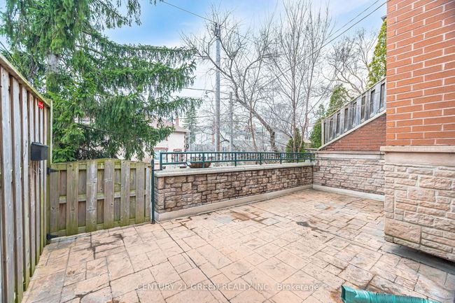 135 Glenmount Park Rd, House other with 4 bedrooms, 5 bathrooms and 2 parking in Toronto ON | Image 4
