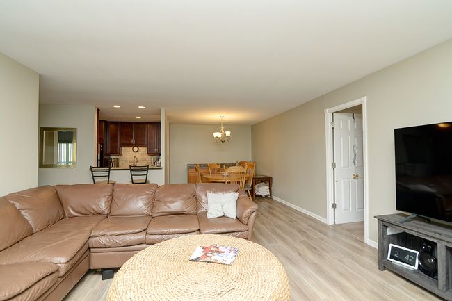 APT-310 - 120 Lakeview Dr, Condo with 2 bedrooms, 1 bathrooms and 1 parking in Bloomingdale IL | Image 7