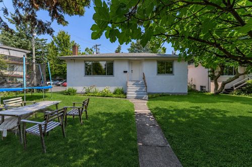 3008 Garden Dr, Vancouver, BC, V5N4X9 | Card Image