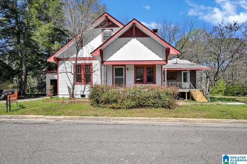 1403 Goehler Rd Se, Cullman, AL, 35055-3852 | Card Image