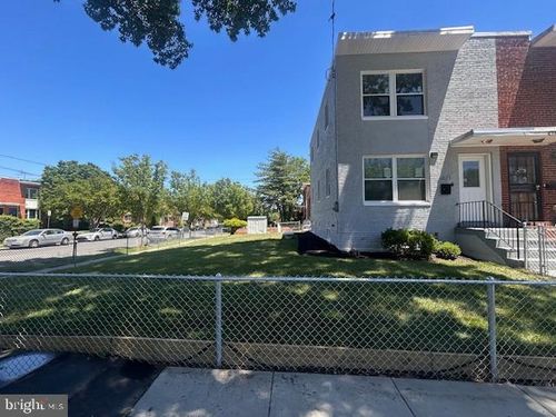 5821 5th St Ne, WASHINGTON, DC, 20011-2507 | Card Image