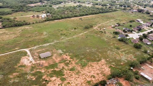 00 Borregas Rd, Elmendorf, TX, 78112 | Card Image