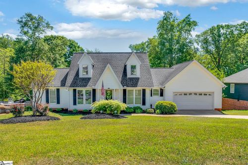 162 Woodcreek Dr, Spartanburg, SC, 29303-1943 | Card Image
