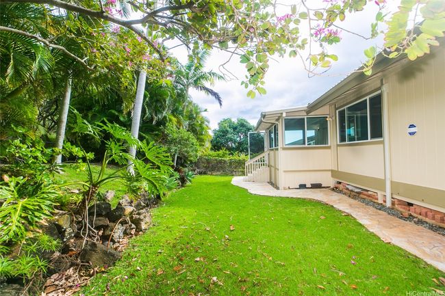 1373 Kaeleku St, House other with 4 bedrooms, 2 bathrooms and 4 parking in Honolulu HI | Image 24