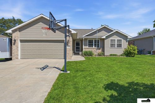 10522 Northloch Lane, Waverly, NE, 68462 | Card Image