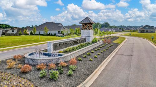 8295 Bankhead Drive, Olive Branch, MS, 38654 | Card Image