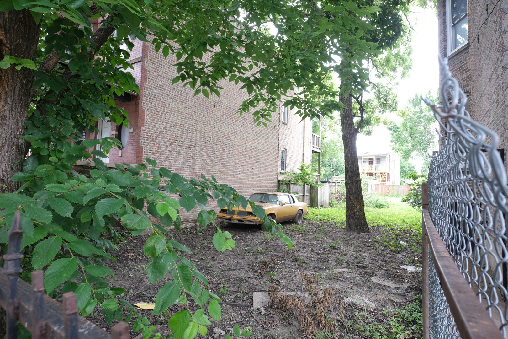 Land in Chicago 2