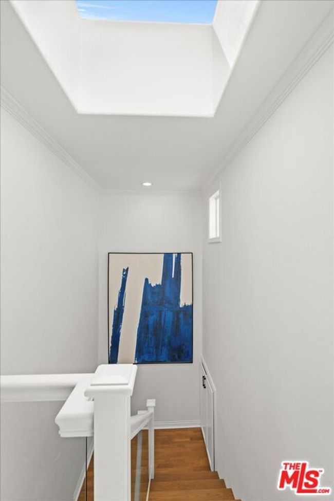 APT-11 - 4414 Moorpark Way, Townhouse with 2 bedrooms, 3 bathrooms and null parking in Toluca Lake CA | Image 33