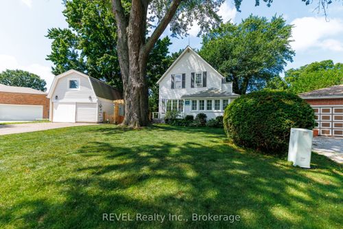 2791 Neptune Cres, Niagara Falls, ON, L2J3X4 | Card Image