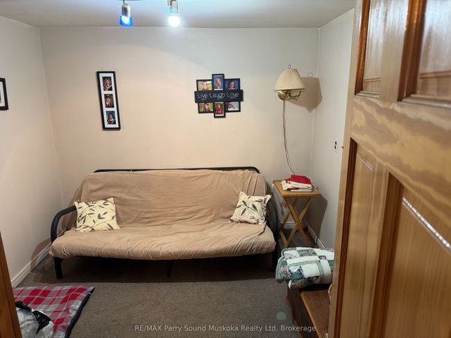 18 Jones Rd, House other with 2 bedrooms, 1 bathrooms and 7 parking in Mckellar ON | Image 22