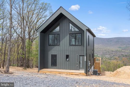 4075 Supinlick Ridge Rd, MOUNT JACKSON, VA, 22842-3457 | Card Image
