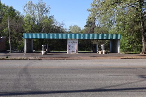 2186 E Raines Rd, Memphis, TN, 38116-6151 | Card Image