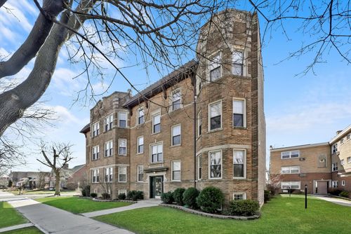 1-7404 N Oakley Avenue, CHICAGO, IL, 60645 | Card Image