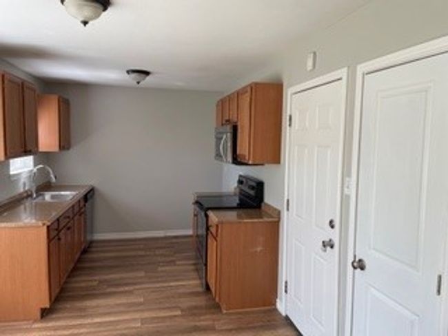 5312 Queens Ct, House other with 3 bedrooms, 2 bathrooms and null parking in Lake Dallas TX | Image 5