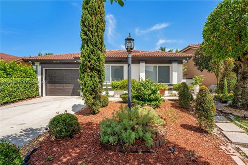 18625 Nw 53rd Ave, Miami Gardens, FL, 33055-5308 | Card Image