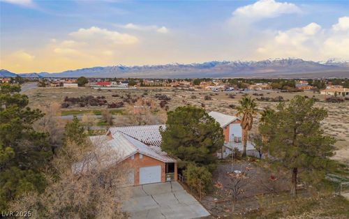 1700 W Hickory St, Pahrump, NV, 89048-5537 | Card Image