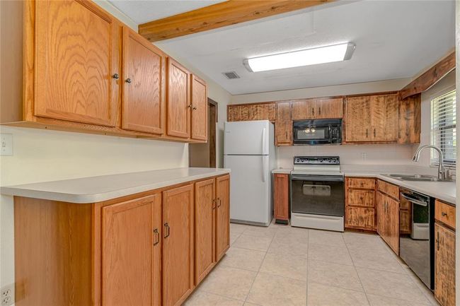 2244 E Florence Ave, House other with 3 bedrooms, 2 bathrooms and null parking in Deland FL | Image 5