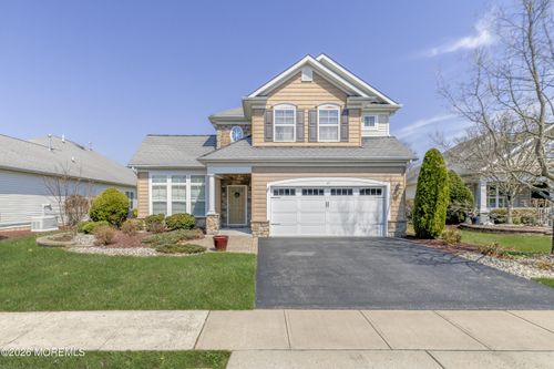 17 E Sagamore Dr, Farmingdale, NJ, 07727-4308 | Card Image