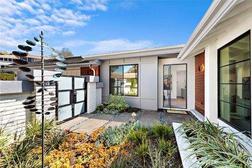 17 Monaco, Newport Beach, CA, 92660-6820 | Card Image