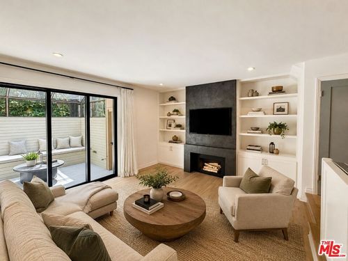 6-853 Larrabee St, West Hollywood, CA, 90069-4516 | Card Image
