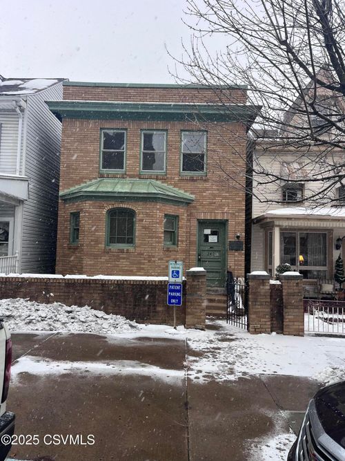 240 S Hickory St, Mount Carmel, PA, 17851-2121 | Card Image