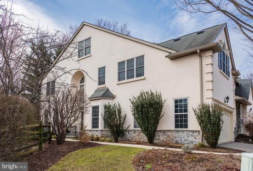 1111 Brians Way, WAYNE, PA, 19087-2239 | Card Image