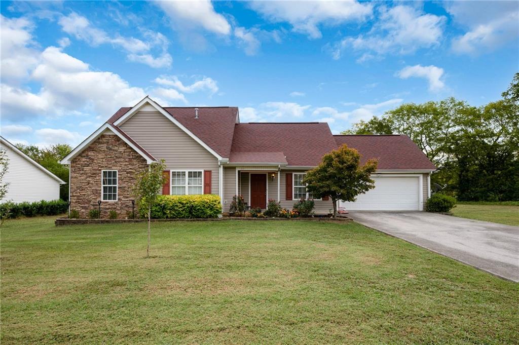 Larkspur Dr, Calhoun, GA 30701