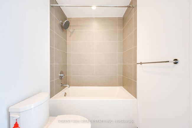 1506 - 5 Buttermill Ave, Condo with 2 bedrooms, 2 bathrooms and 1 parking in Vaughan ON | Image 17