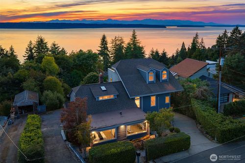 15901 23rd Ave Sw, Burien, WA, 98166-2645 | Card Image