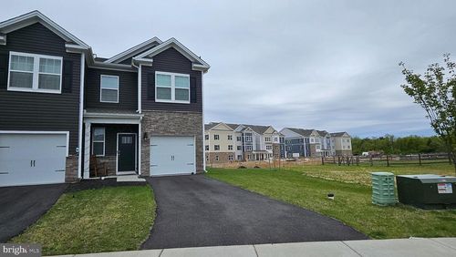 50 Peregrine Way, BURLINGTON, NJ, 08016-4446 | Card Image