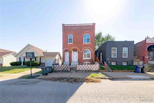 3130 Caroline St, Saint Louis, MO, 63104-1206 | Card Image