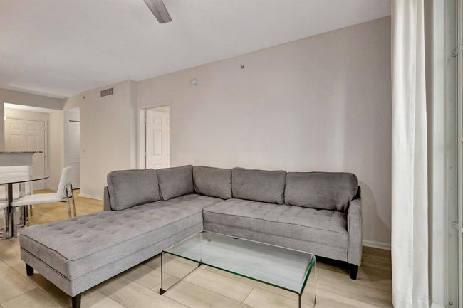 APT-223 - 630 S Sapodilla Ave, Condo with 1 bedrooms, 1 bathrooms and null parking in West Palm Beach FL | Image 10
