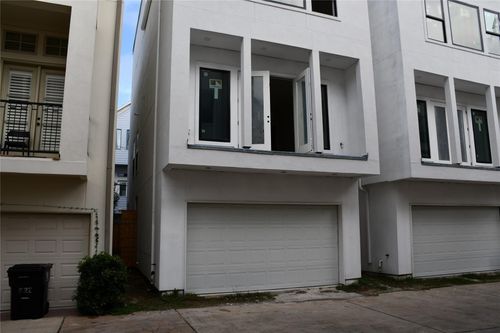 920 Patterson St, Houston, TX, 77007-5423 | Card Image