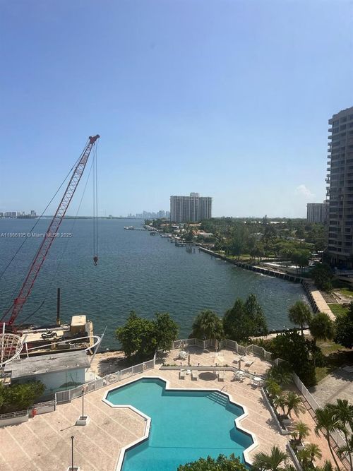 8f-11111 Biscayne Blvd, Miami, FL, 33181-3404 | Card Image
