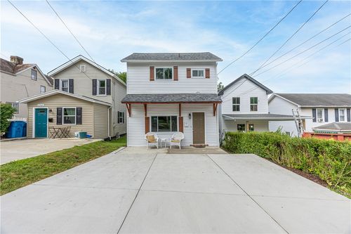 6953 Verona St, Verona, PA, 15147-1951 | Card Image