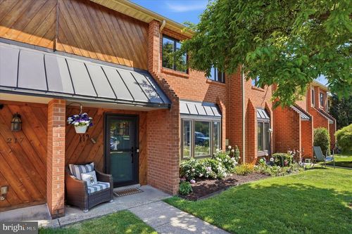 219 Towyn Ct, EXTON, PA, 19341-1478 | Card Image