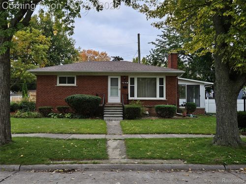 721 North Dr, Wyandotte, MI, 48192-2415 | Card Image