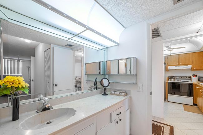 APT-302 - 9401 Lime Bay Blvd, Condo with 1 bedrooms, 1 bathrooms and null parking in Tamarac FL | Image 19