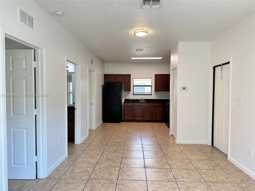 apt-3-1027 Ne 10th Ave, Fort Lauderdale, FL, 33304-2135 | Card Image