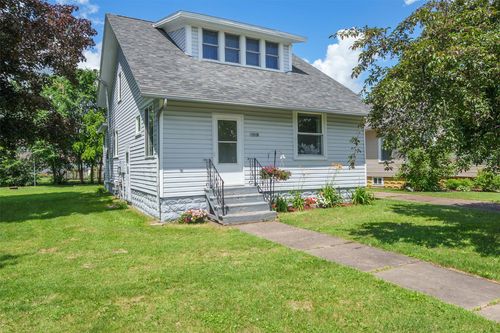 18642 Hobson St, Whitehall, WI, 54773-8614 | Card Image