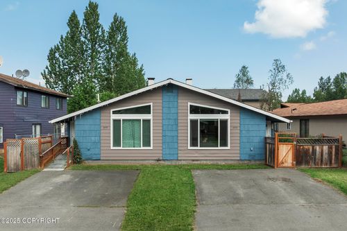 8551 E 4th Ave, Anchorage, AK, 99504-2129 | Card Image