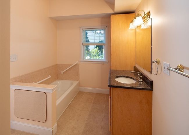 51 Wethersfield Rd, House other with 4 bedrooms, 3 bathrooms and 4 parking in Natick MA | Image 15